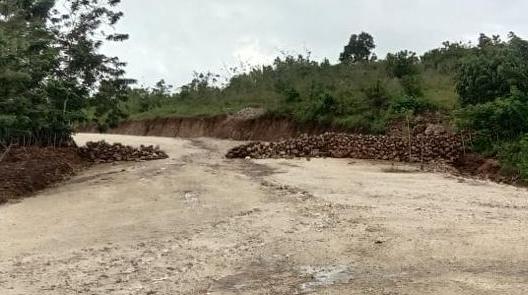 Pemda Buton Heran Akses Jalan Menuju GOR Kembali Ditutup Warga