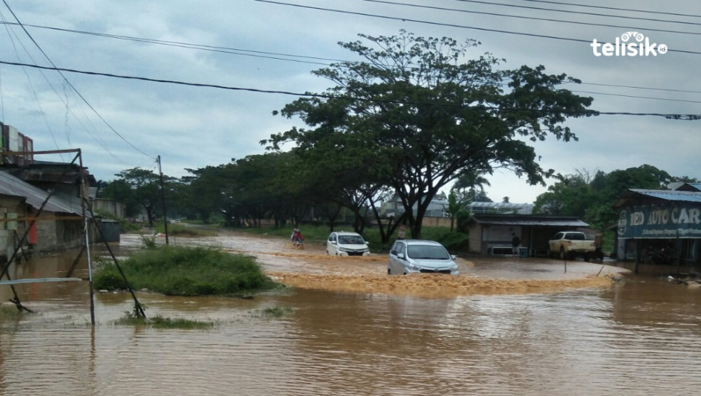 Rumah Warga Tenggelam Akibat Tak Ada Drainase
