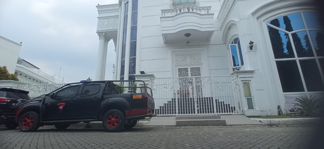 Bos Judi Online Menghilang, Rumah Mewahnya Digeledah Polisi