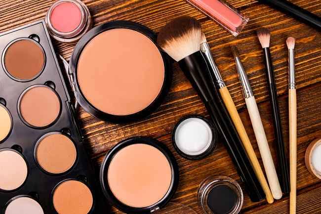 5 Cara Mudah Memilih Kosmetik yang Aman untuk Kulit