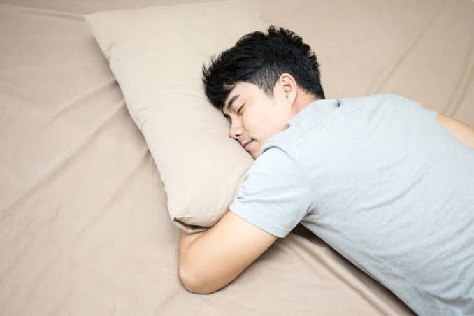 6 Cara Mudah Agar Cepat Tidur, Bisa Kamu Coba