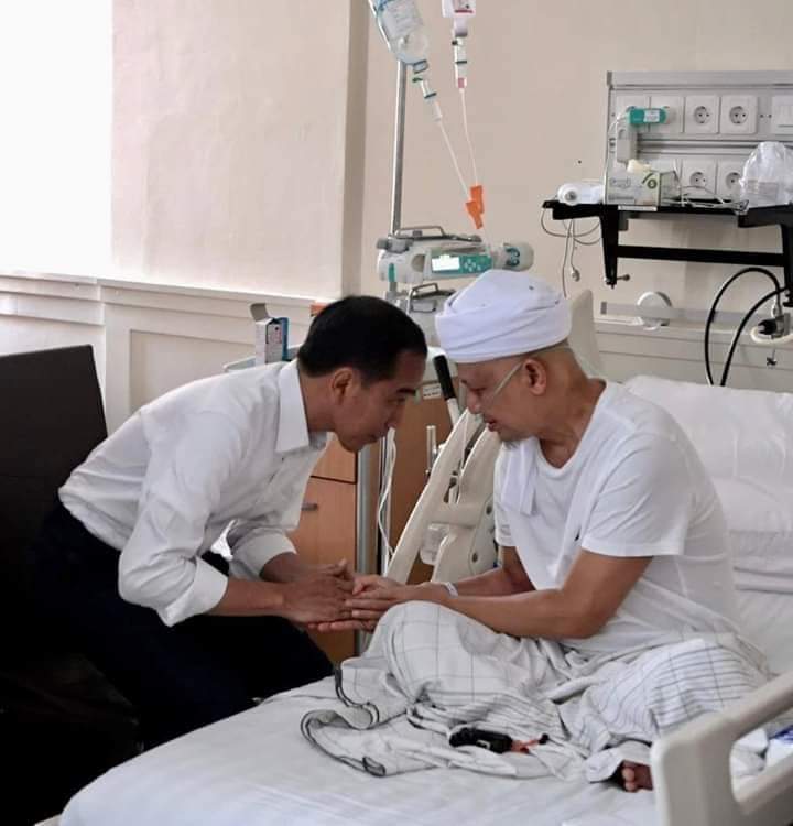 Keutamaan Menjenguk Orang Sakit, Bagaikan Berjalan di Taman Surga