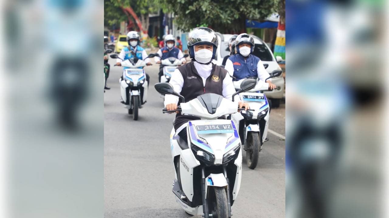 Kurangi Beban Rakyat, Pajak Kendaraan Mikrolet dan Ojol Dihapus