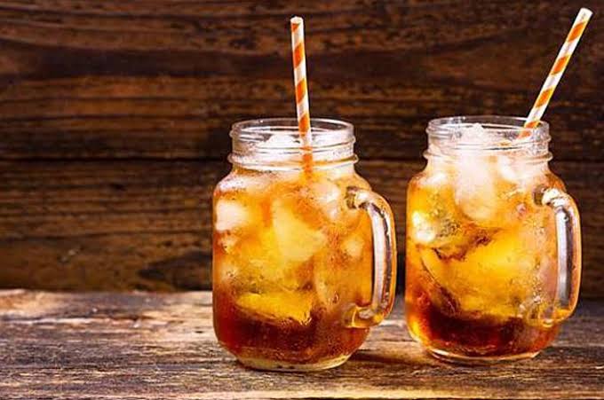 Waspada, Ini 6 Bahaya Minum Es Teh Manis Setiap Hari