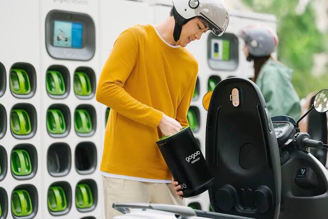 Dinilai Lebih Murah dari Bensin, Segini Ongkos Charge Baterai Motor Listrik