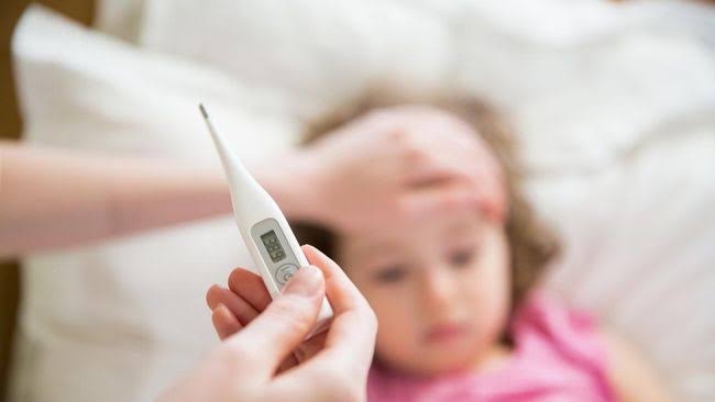 Kenali 8 Tanda Anak Demam yang Harus Dibawa ke Dokter