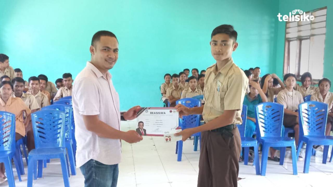 PDIP Kembali Hadir, Beasiswa PDIP Aspirasi Hugo Parera Sasar Siswa SMK Bina Mandiri Nggorang