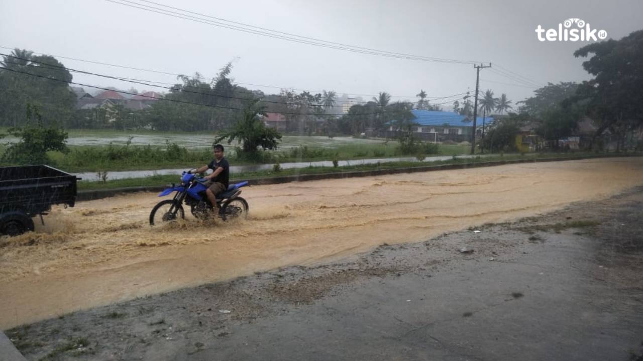 Poros Jalan Provinsi Depan Kantor KPU Sulawesi Tenggara Jadi Drainase