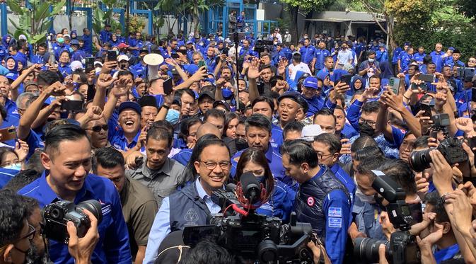 Tiba di DPP Demokrat, Teriakan Anies-AHY 2024 Bergemuruh
