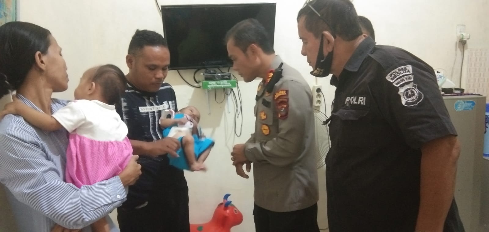 Bocah Penderita Hernia Sejak Lahir Akhirnya Dibawa ke Rumah Sakit Medan