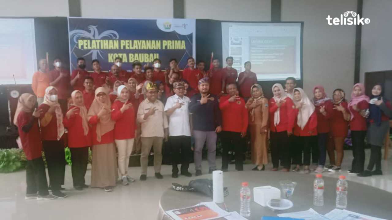 Pokdarwis Buton Selatan Dilatih Pelayanan Prima Desa Wisata