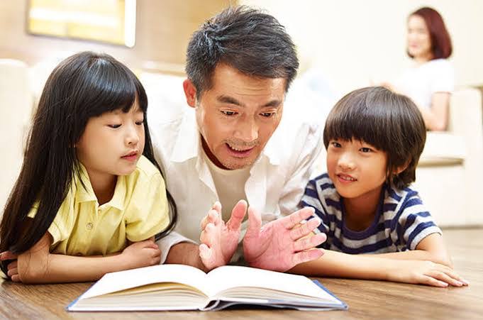 3 Tahap Pendidikan Seks Penting untuk Anak