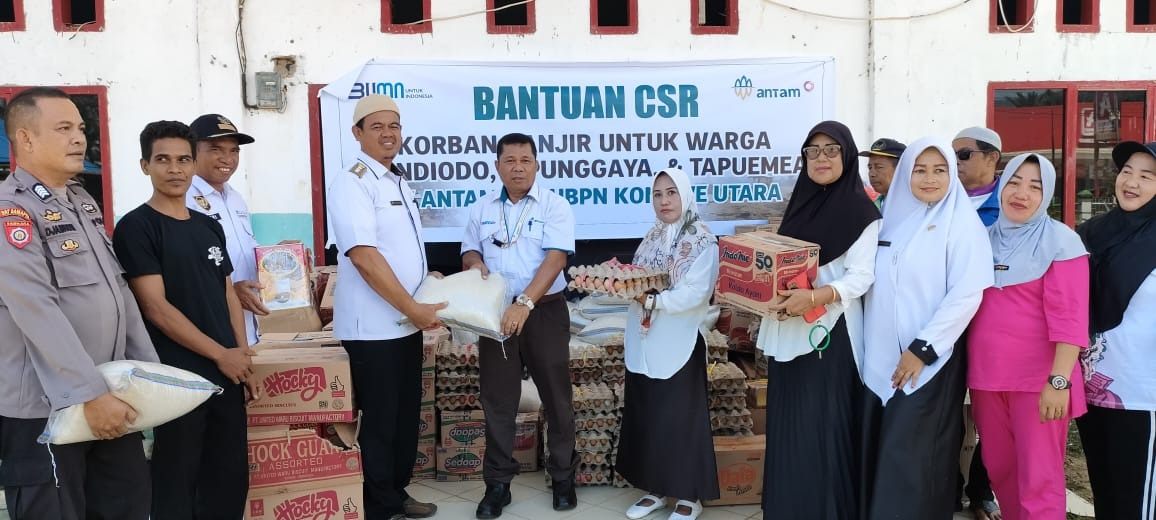 Korban Banjir Desa Mandiodo Konawe Utara Dapat Bantuan Sembako