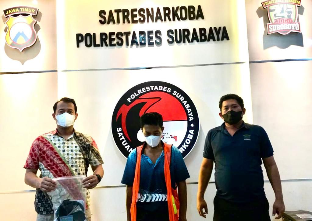 Pria Tua Ini Nekat jadi Pengedar Sabu Ditangkap Polisi