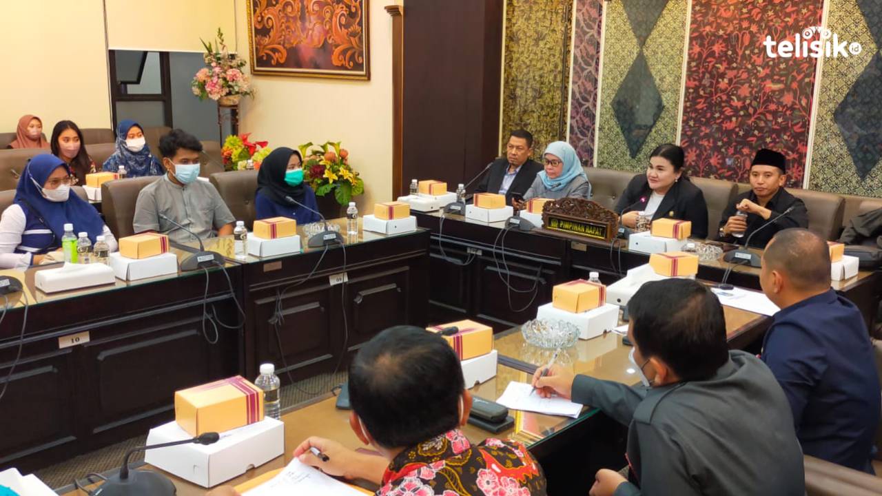 Relawan Nakes COVID-19 RS Lapangan Ingin Kerja Lagi Akibat Nganggur Lama