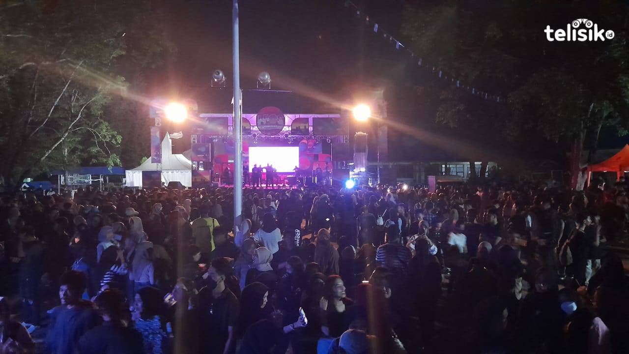 Yovie & Nuno Hibur Warga Kota Kendari di Acara Puncak HUT SMAN 4 Kendari