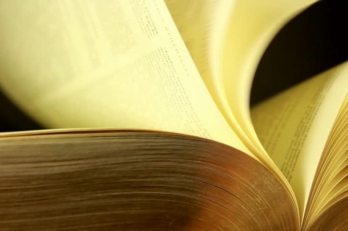 3 Tips Merawat Buku agar Kertas Tidak Menguning