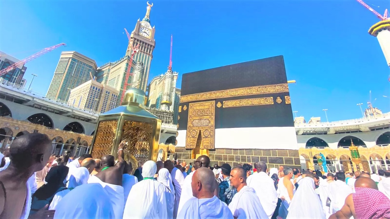 Jemaah Umrah Asal Indonesia Diduga Lecehkan Wanita Lebanon di Depan Ka’bah