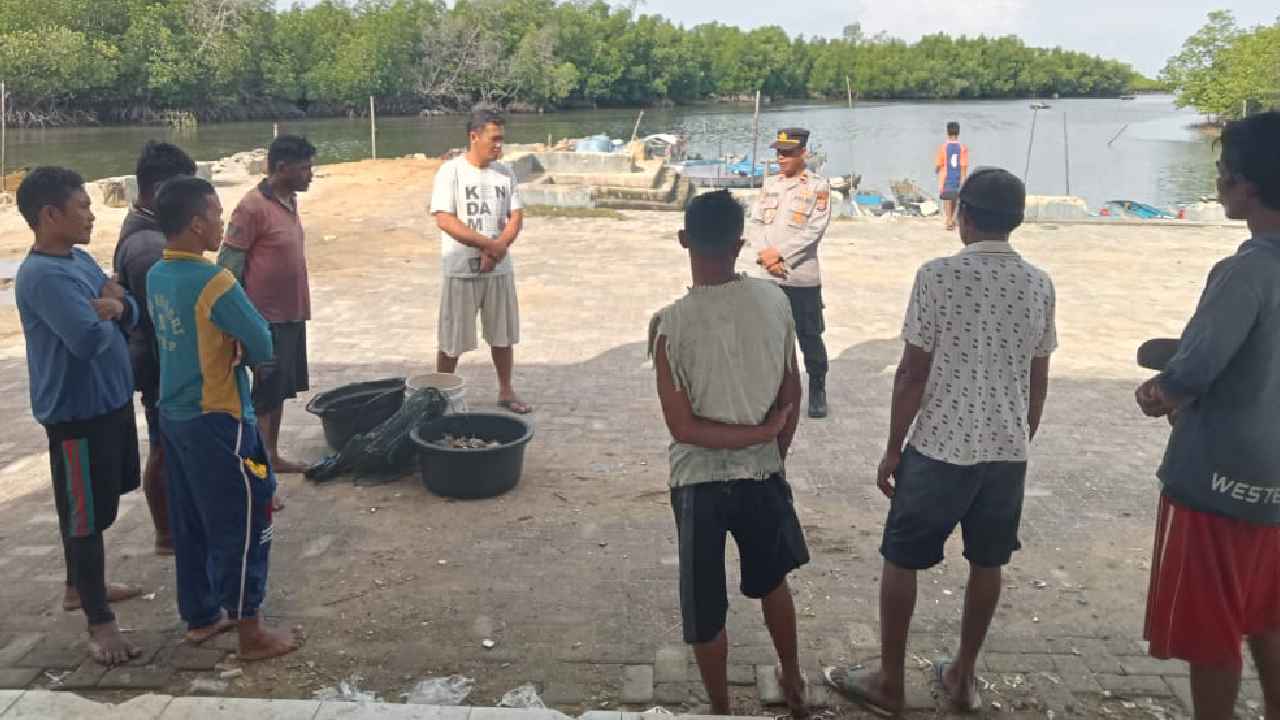 Warga di Muna Barat Curhat ke Polisi Soal Para Istri Diduga Sering Berjudi