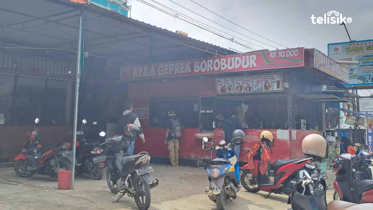 Ayam Geprek Pilihan Alternatif Mahasiswa dengan Harga Ramah di Kantung