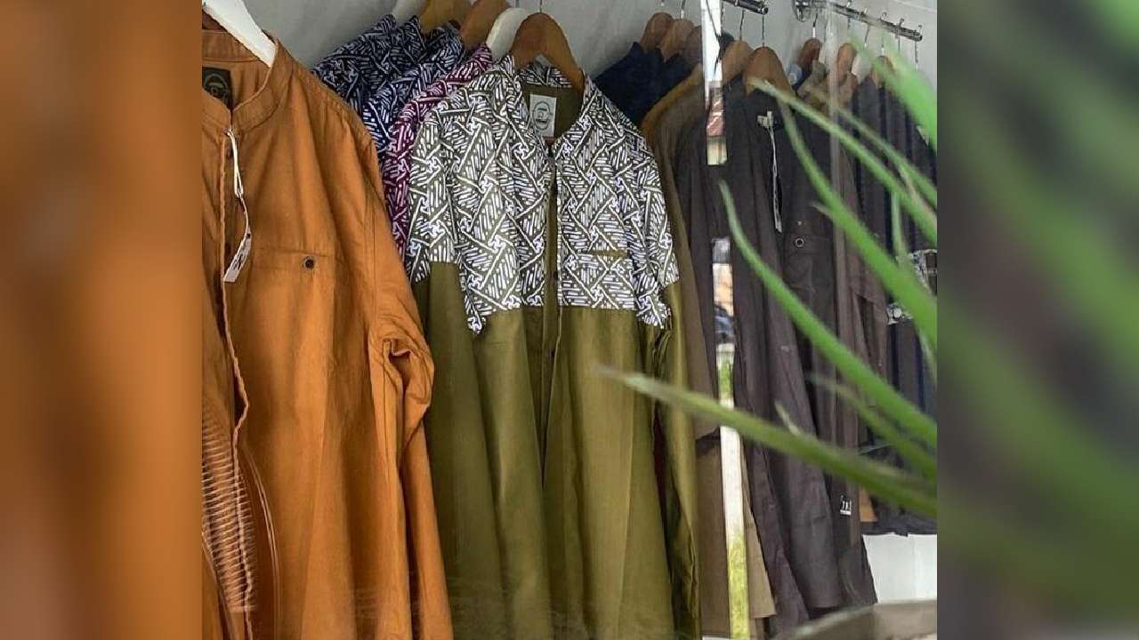 Rekomendasi 4 Baju Lebaran Keluarga Brand Fashion Lokal, Murah! Baju Koko Motif Batik Diprediksi jadi Trend Busana Muslim di Ramadan 2023 - telisik.id