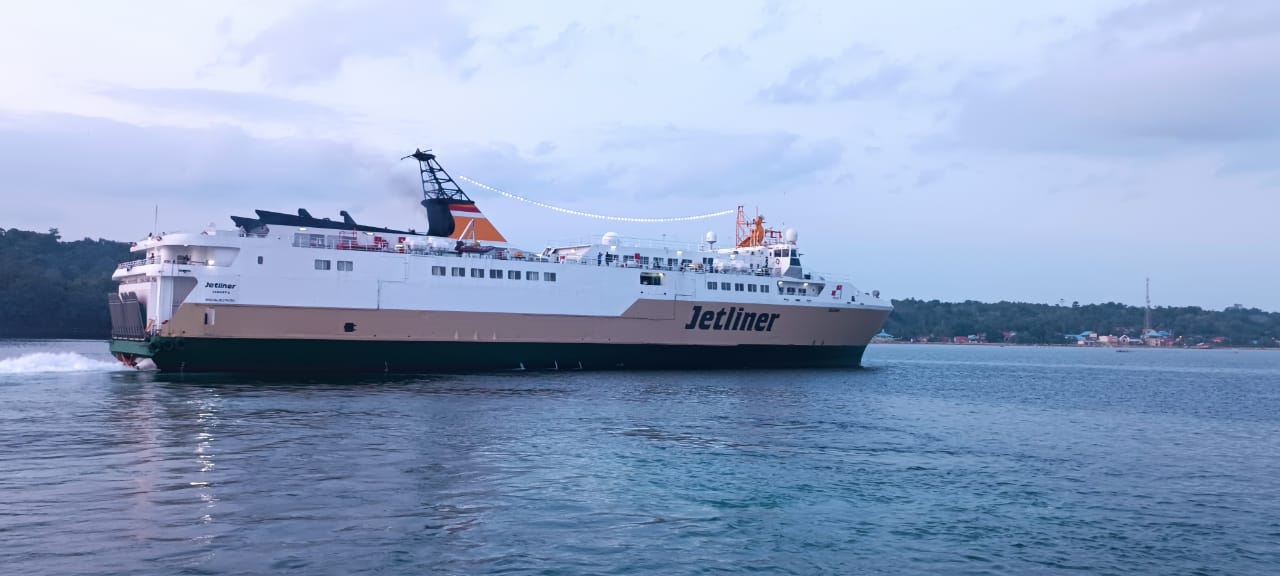 Cukup Beli Tiket KFC Jetliner Sediakan Fasilitas Makan dan Nginap