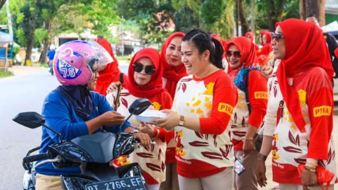 Rayakan HUT Gerindra Perempuan Indonesia Raya Gelar Zumba Dance Competition