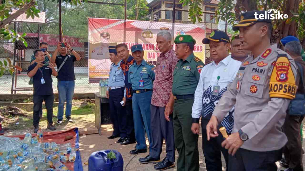 40 Ton Miras di Kota Baubau Dimusnahkan