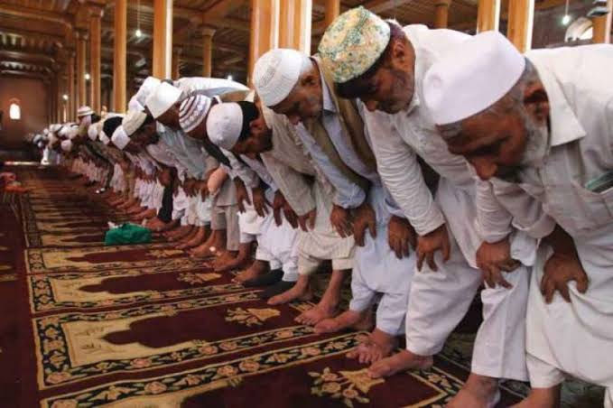 5 Tips Jitu Tidak Malas untuk Salat Tarawih