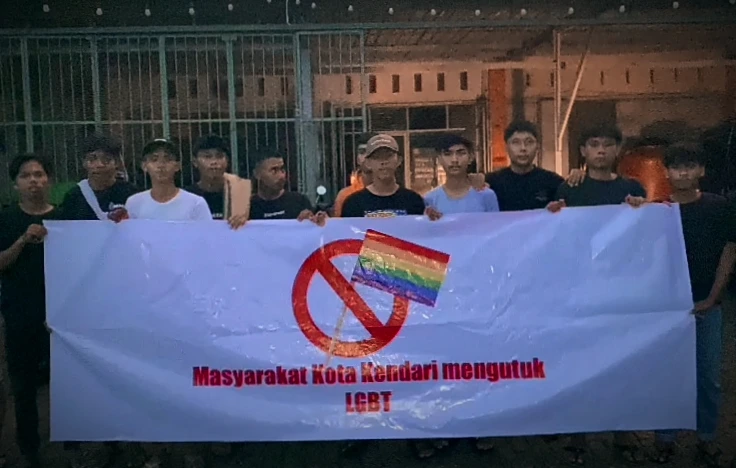 Puluhan Pemuda Deklarasi Tolak LGBT di Kota Kendari