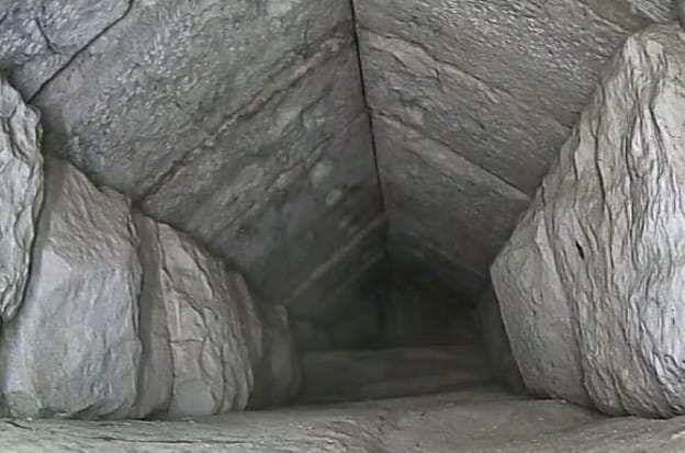 Ilmuwan Temukan Pintu Rahasia Piramida Giza di Mesir