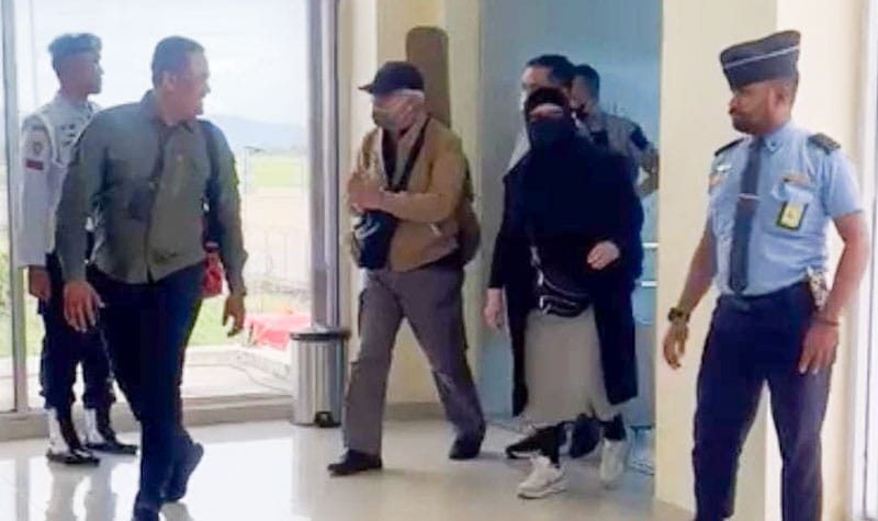 Konser Iwan Fals di Kabupaten Konawe Disambut Ribuan Fans