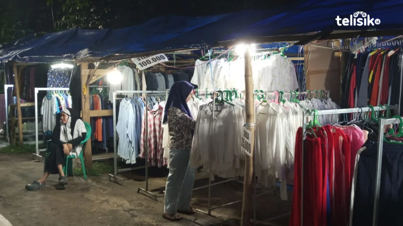 Penggemar RB Tolak Larangan Impor Pakaian Bekas 