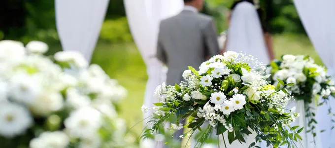 Pria Ini Nekat Putar Video Seks Istri Bersama Selingkuhan di Pernikahan Putrinya