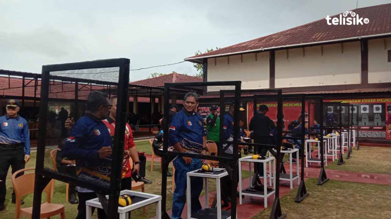 Ratusan Peserta Ikut Kejuaraan Menembak Kapolda Cup