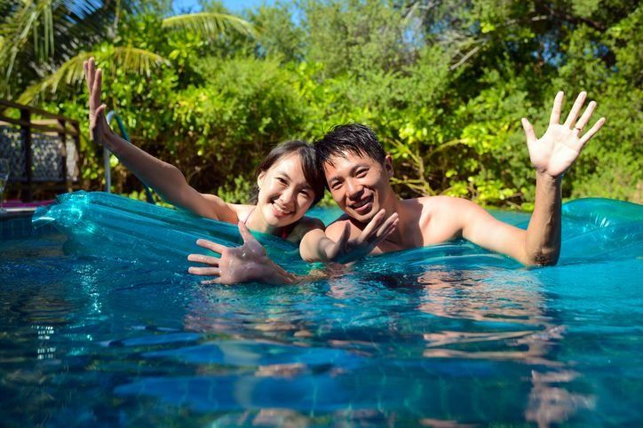 Risiko dan Tips Bercinta di Kolam Renang