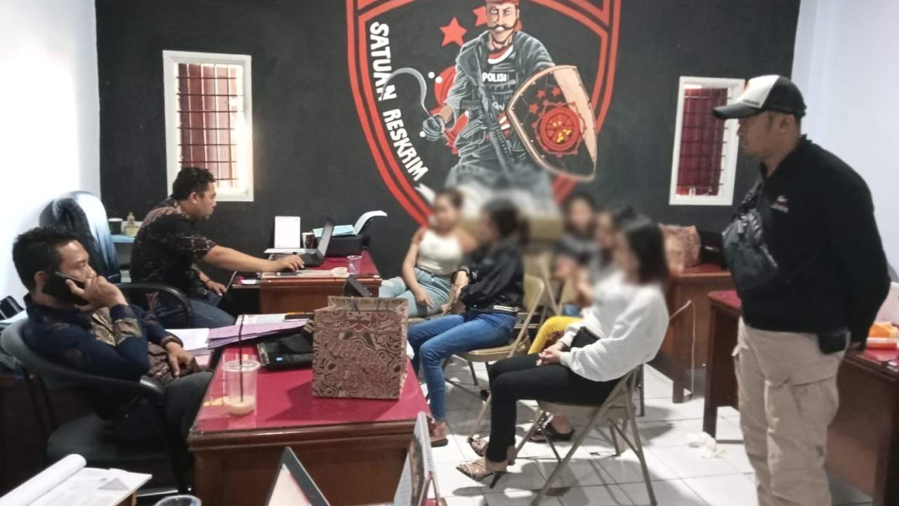 Tawarkan ABG ke Pria Hidung Belang Mucikari Ini Ditangkap Polisi