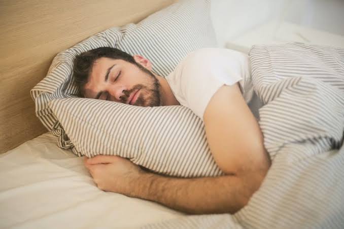 5 Cara Ampuh Tak Kesiangan Bangun Sahur