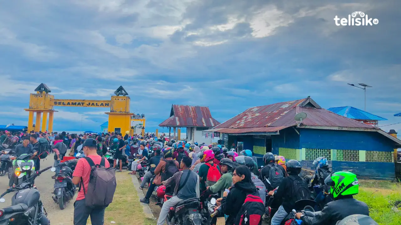 Arus Balik, Kapal Rute Wawonii-Kendari Tak Mampu Tampung Semua Penumpang