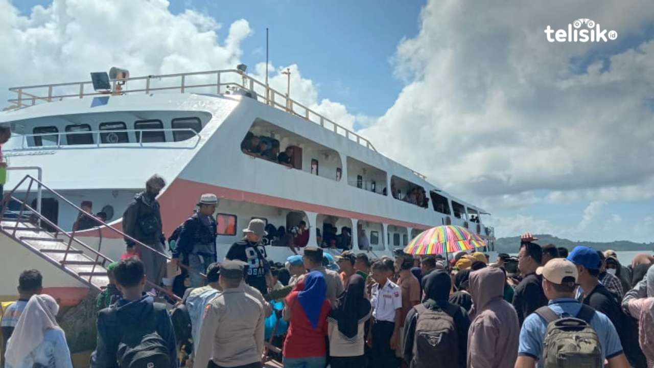 Arus Balik Lebaran Mulai Terasa, Pelabuhan Waode Buri Buton Utara Dipadati Penumpang