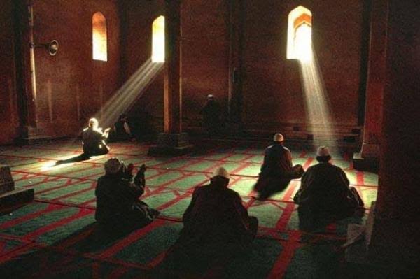 Begini Tata Cara Itikaf 10 Malam Terakhir Bulan Ramadan