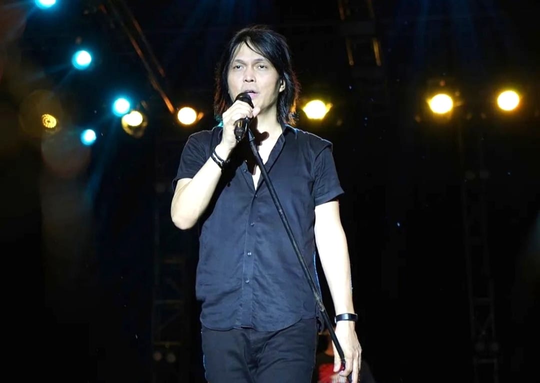 Dilarang Nyanyi Lagu Dewa 19, Ini 5 Lagu Keren Once Mekel Bukan Ciptaan Ahmad Dhani