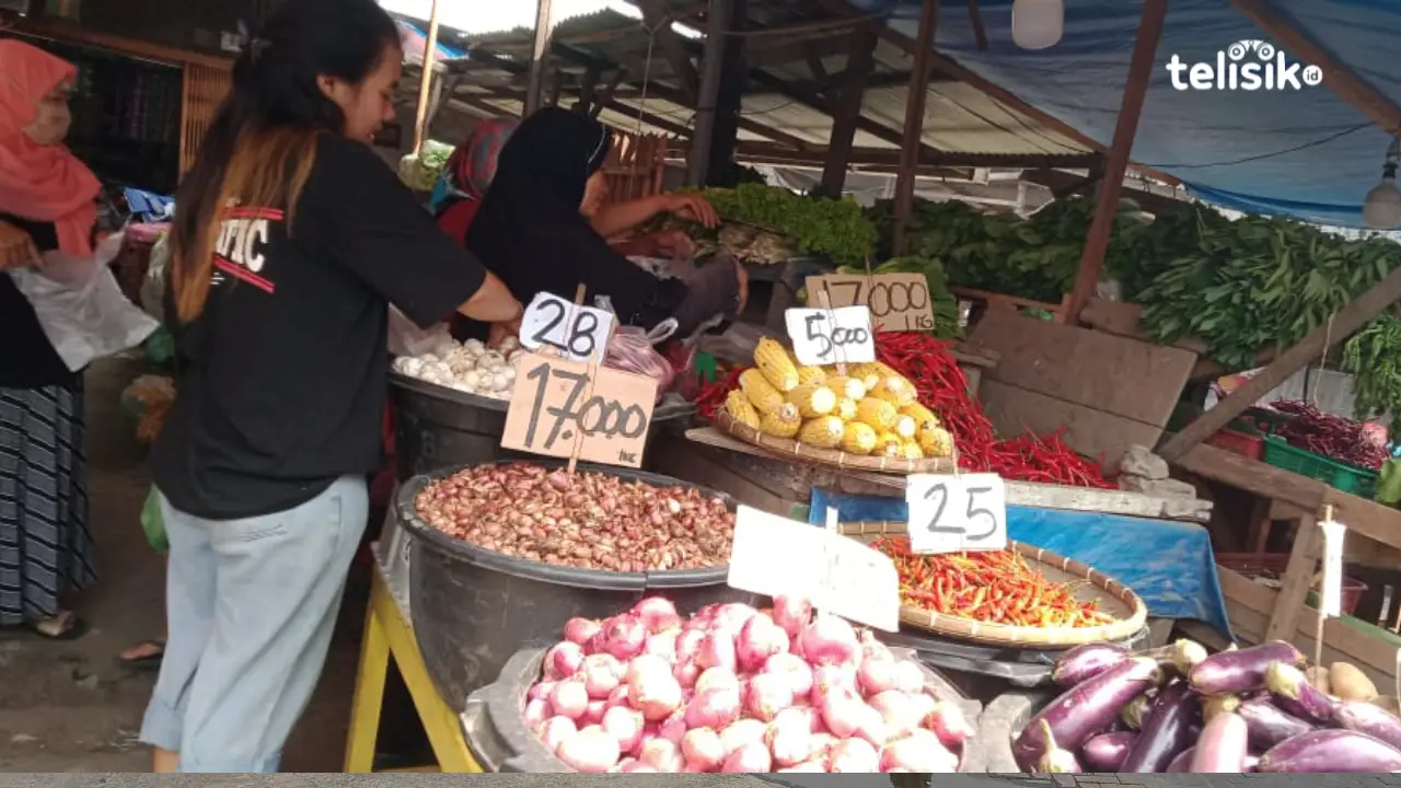 Harga Cabai dan Bawang Merah Merosot Turun, Emak-Emak Berlomba Membeli