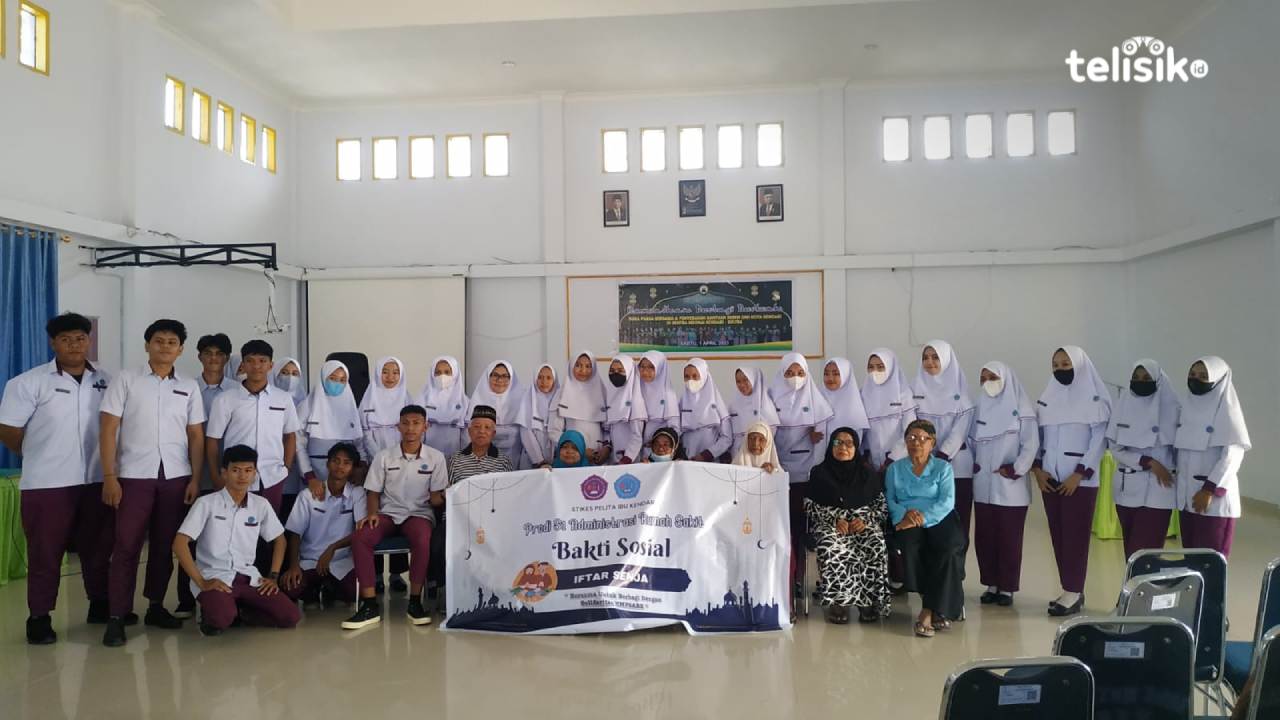 Menanam Rasa Kepedulian Mahasiswa Stikes Pelita Ibu Kendari