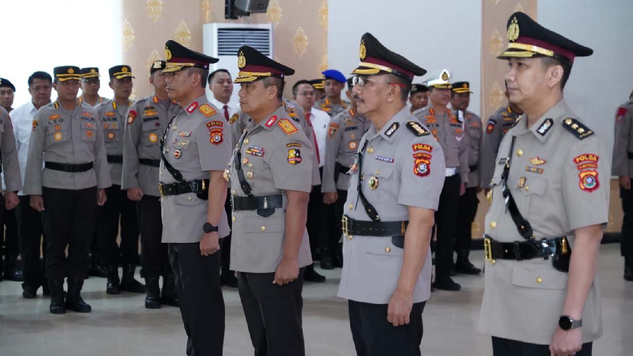 Sertijab Wakapolda Sulawesi Tenggara Digelar, Brigjen Waris Agono Pamit