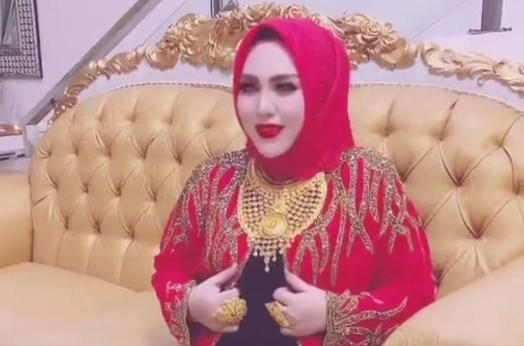 Usai Tas Setengah Miliar, Mira Hayati Pamer Kalung Rp 259 Juta dan Nikahi Pria di Aplikasi Hijau