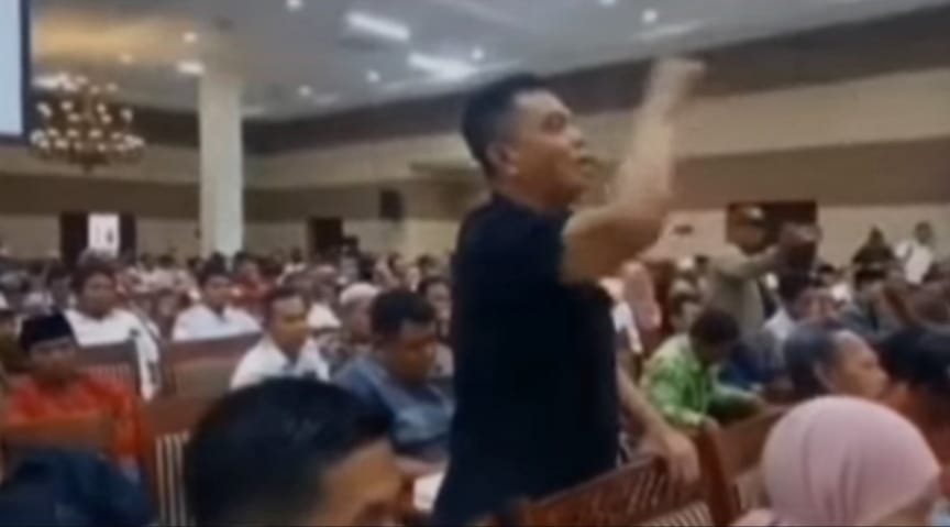 ASN Ini Sebut PSK Lebih Mulia dari DPRD, Dipolisikan 50 Anggota Dewan tapi Dibela Publik