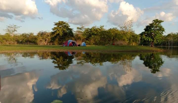 Danau Kasiono Oe Tempat Kemah Estetik Kaum Milenial