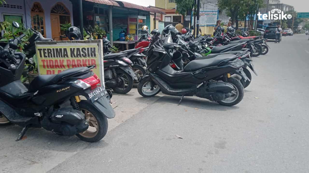 Lokasi Parkir di Seputaran Kantor Pengadilan Agama Medan Dinilai Buat Masalah