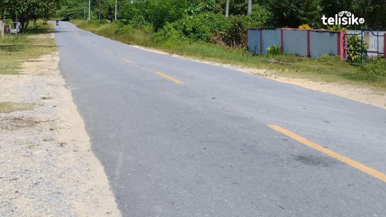 Pemda Janji Segera Perbaiki Jalan Rusak di Muna Barat